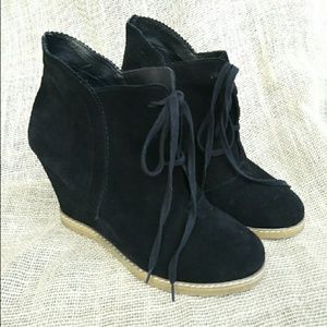 Shoes - Black Leather Fashion Booties Shoes - Black Leather Fashion Booties